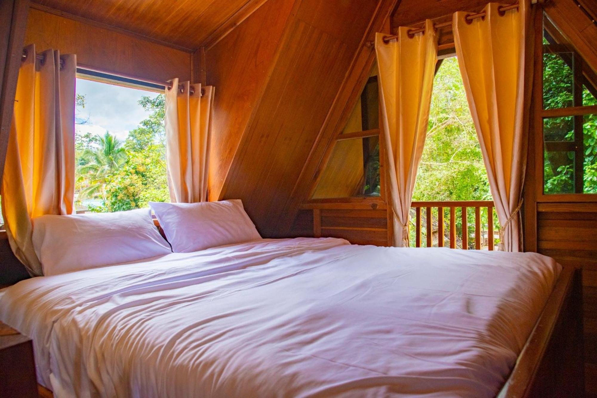 Hotel Ban Kaew Mo Ra Glamping & Restaurant Pang Mapha Exterior foto