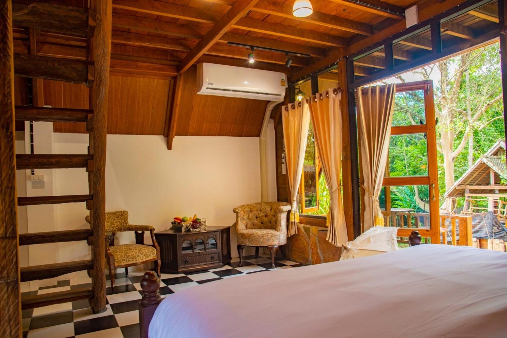 Hotel Ban Kaew Mo Ra Glamping & Restaurant Pang Mapha Exterior foto
