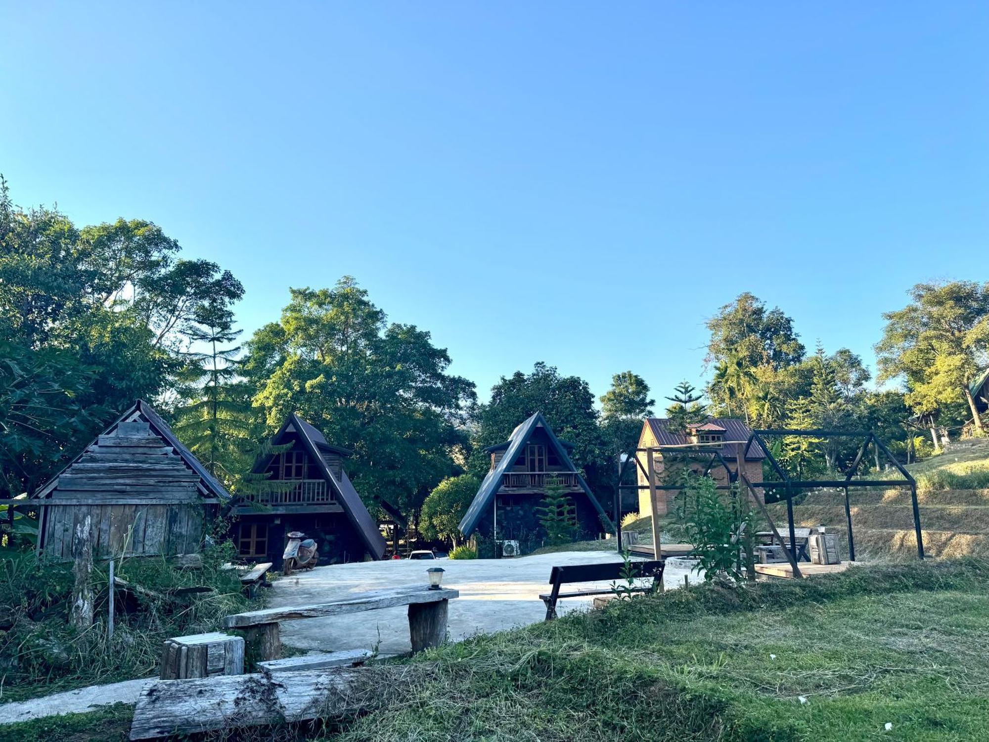 Hotel Ban Kaew Mo Ra Glamping & Restaurant Pang Mapha Exterior foto
