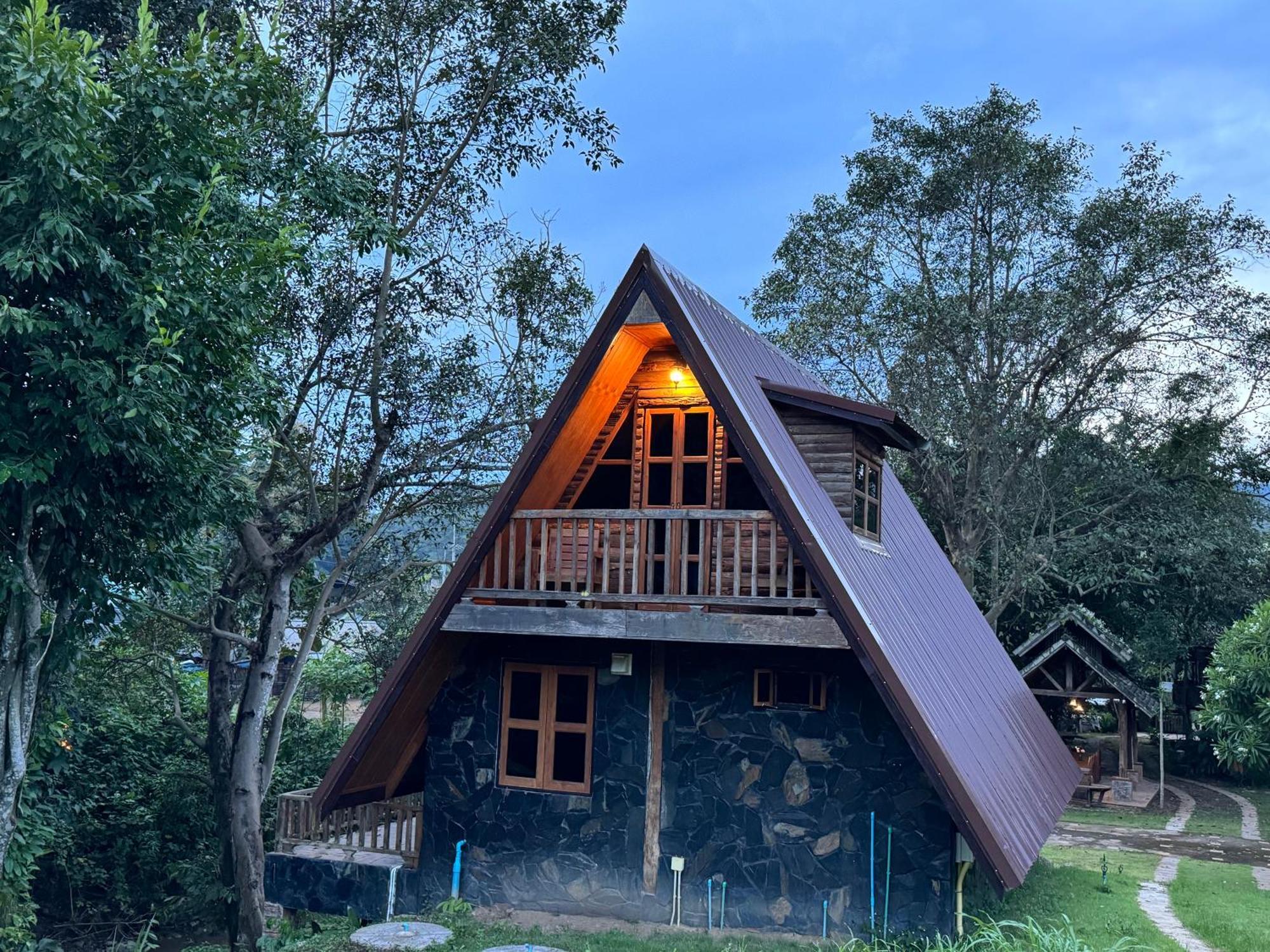Hotel Ban Kaew Mo Ra Glamping & Restaurant Pang Mapha Exterior foto