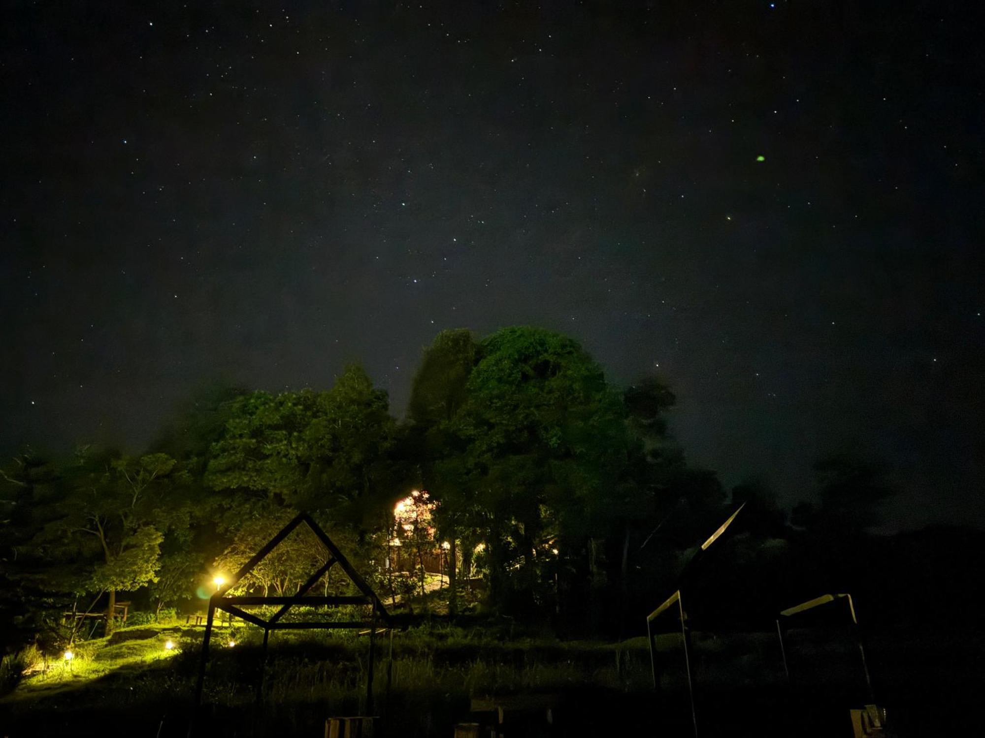 Hotel Ban Kaew Mo Ra Glamping & Restaurant Pang Mapha Exterior foto
