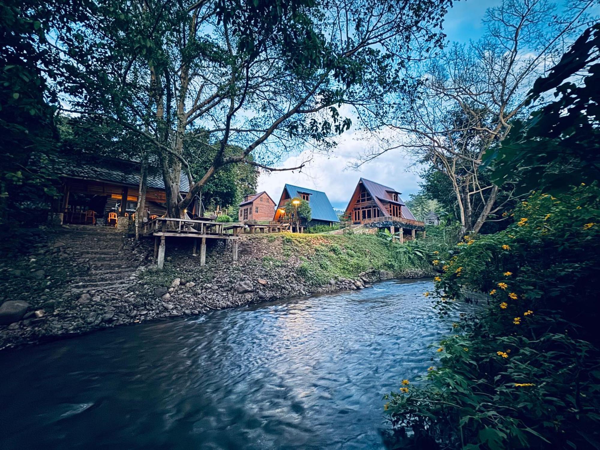 Hotel Ban Kaew Mo Ra Glamping & Restaurant Pang Mapha Exterior foto