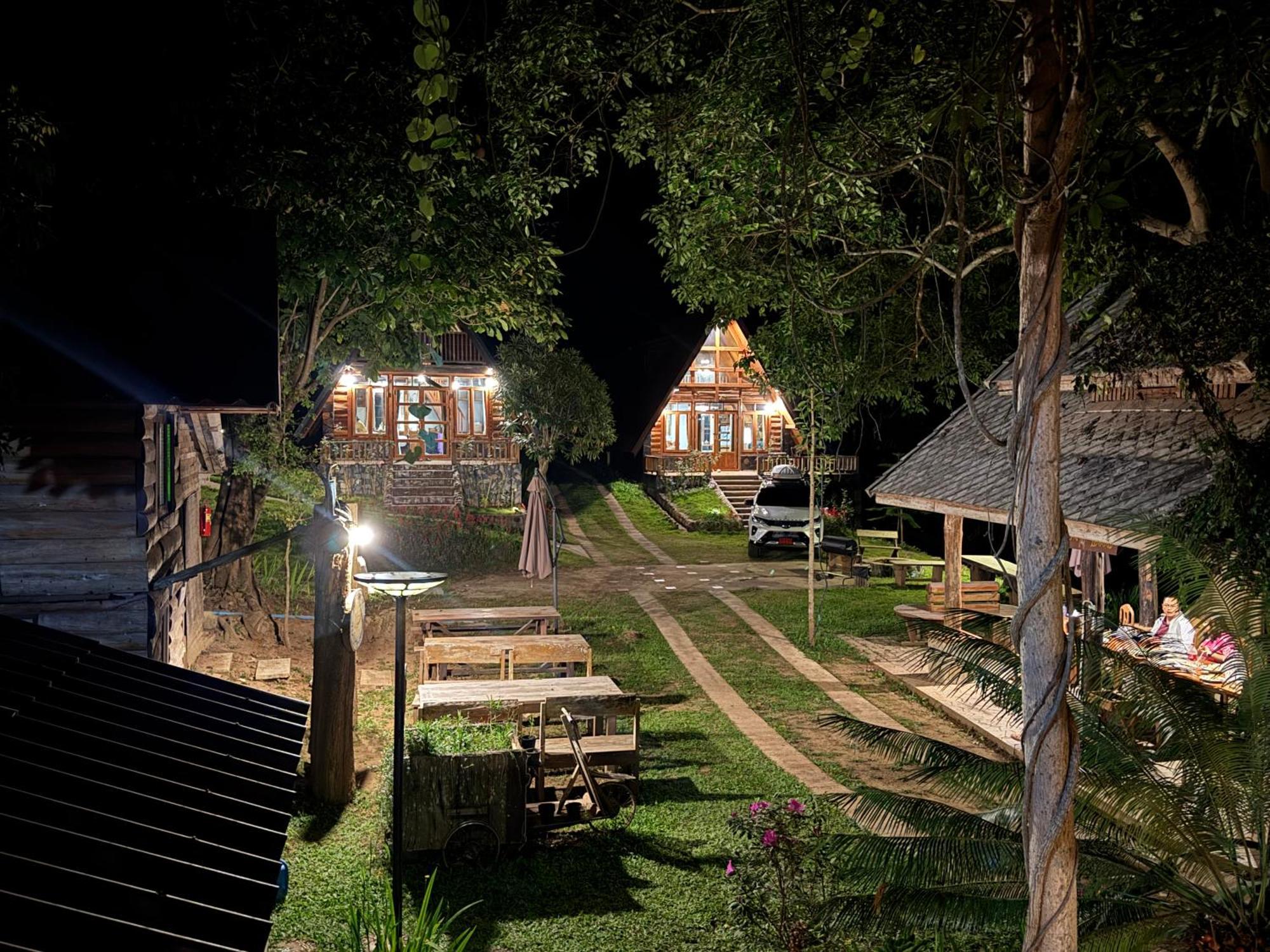 Hotel Ban Kaew Mo Ra Glamping & Restaurant Pang Mapha Exterior foto